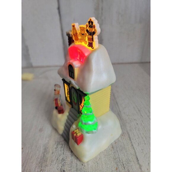 Hallmark Joy Caroling cottage magic cord xmas figure - Picture 4 of 8